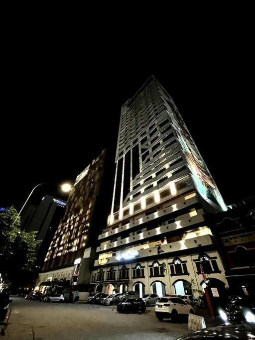 شقة #16 M101 Dang Wangi Klcc View Pool By Livin كوالالمبور المظهر الخارجي الصورة