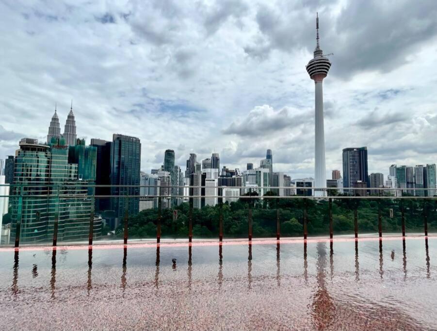 شقة #16 M101 Dang Wangi Klcc View Pool By Livin كوالالمبور المظهر الخارجي الصورة